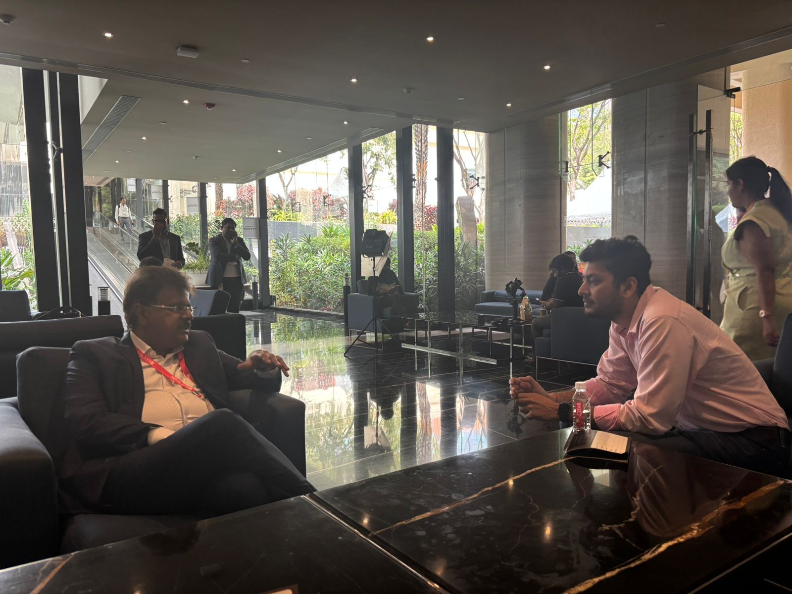 Leadership conversations on the floor